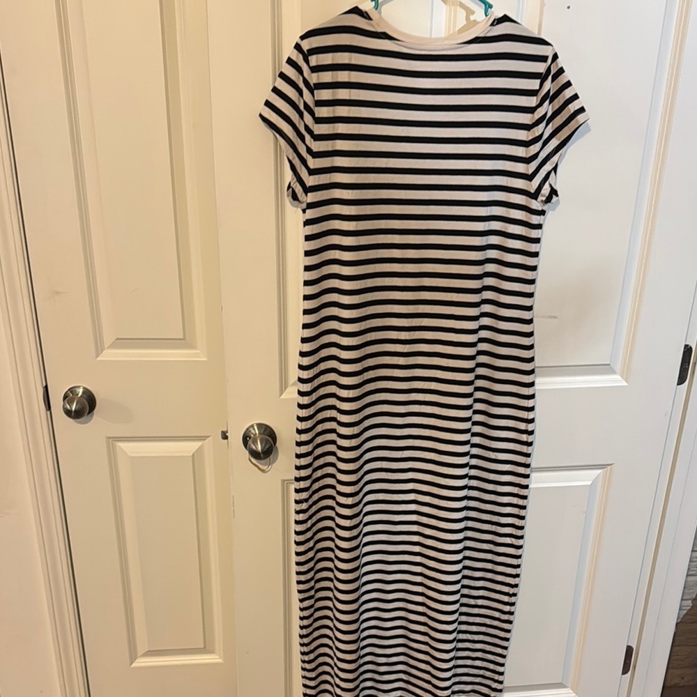 a new day Black and White Striped Midi Dress - Picture 5 of 5